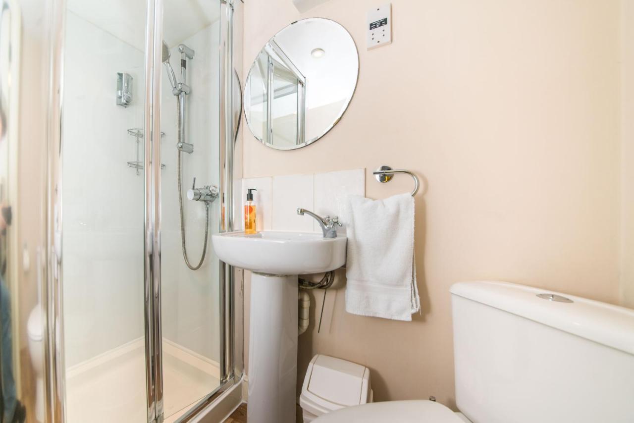 The Henry Guest House Bath Dış mekan fotoğraf